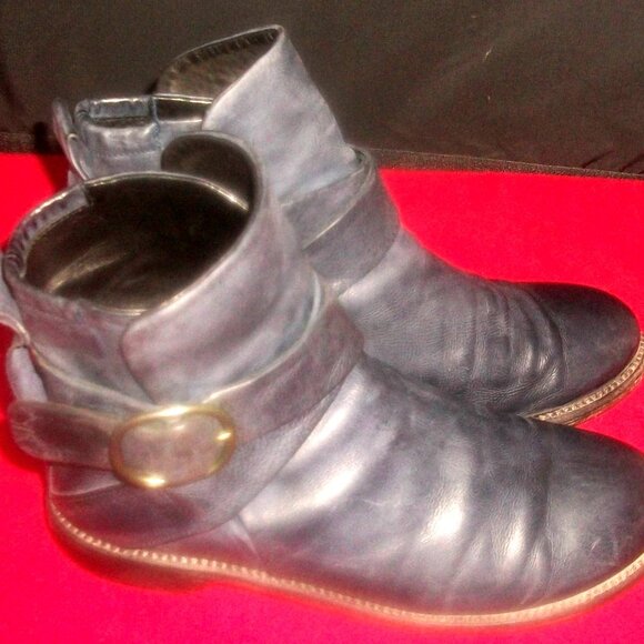 Pep Monjo Spain Handmade Eco-Friendly Flat Buckled Boots - Picture 6 of 10